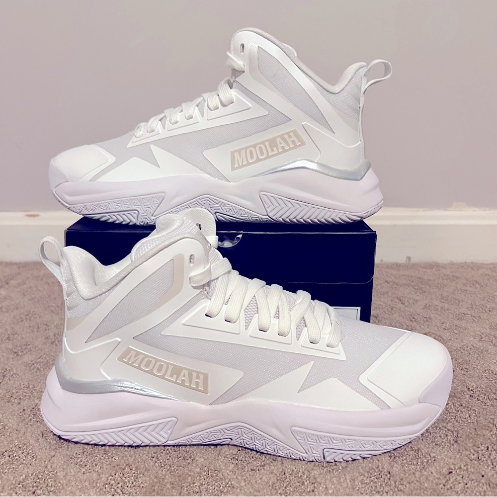 🏀NWT Women’s MOOLAH Triple Double Basketball Shoes